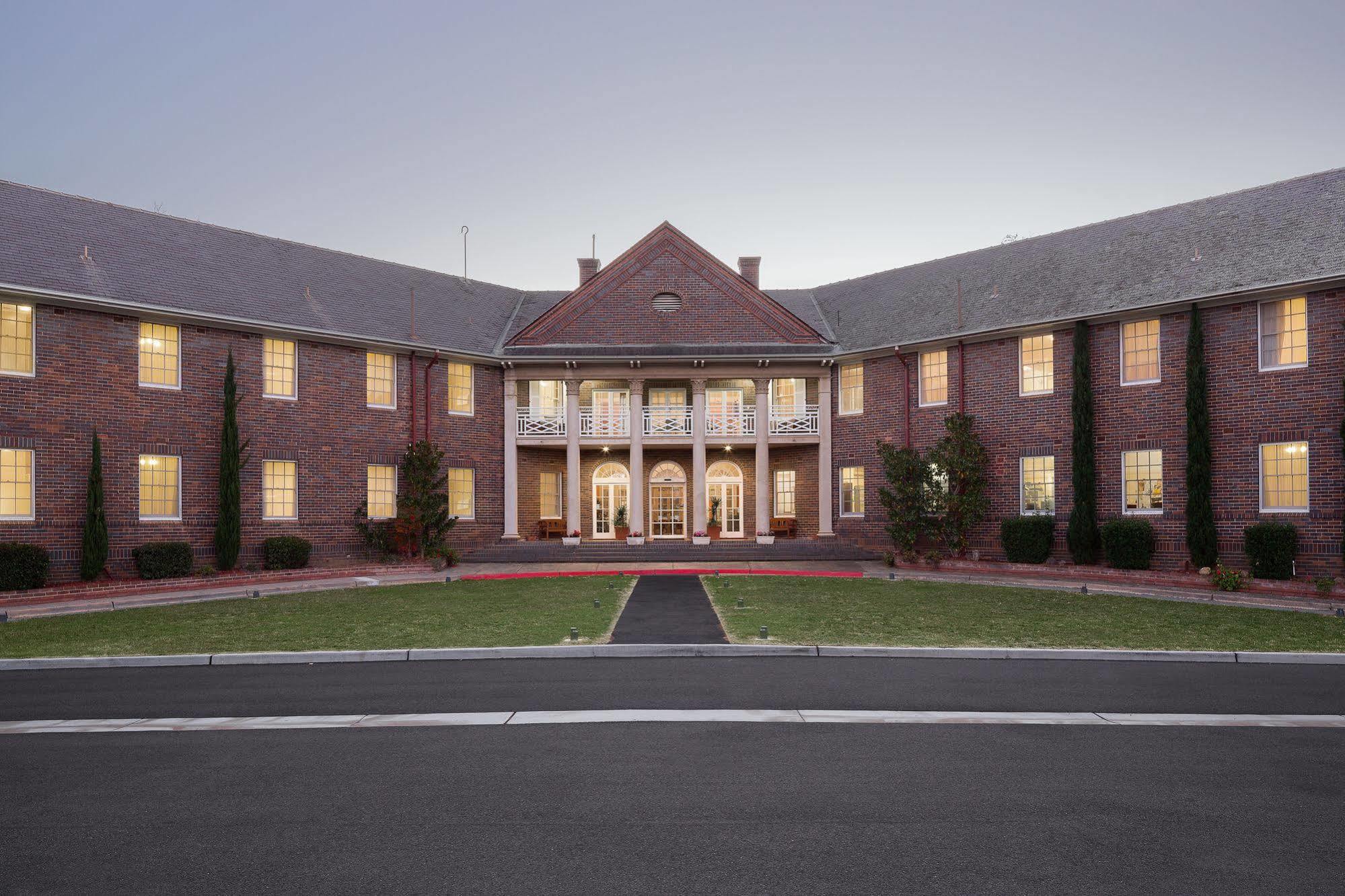 Brassey Hotel - Managed By Doma Hotels Canberra Zewnętrze zdjęcie